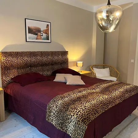 Upea Kolmio Etu-toeoeloessae Apartman *