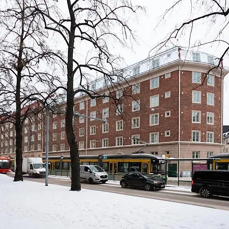 Upea Kolmio Etu-toeoeloessae Apartment *