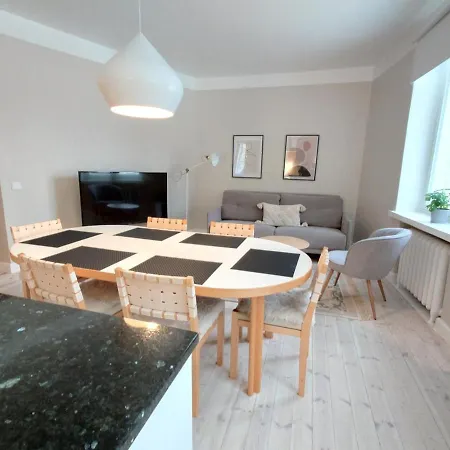 Upea Kolmio Etu-toeoeloessae * Helsinki