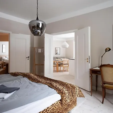 Upea Kolmio Etu-toeoeloessae Apartament *